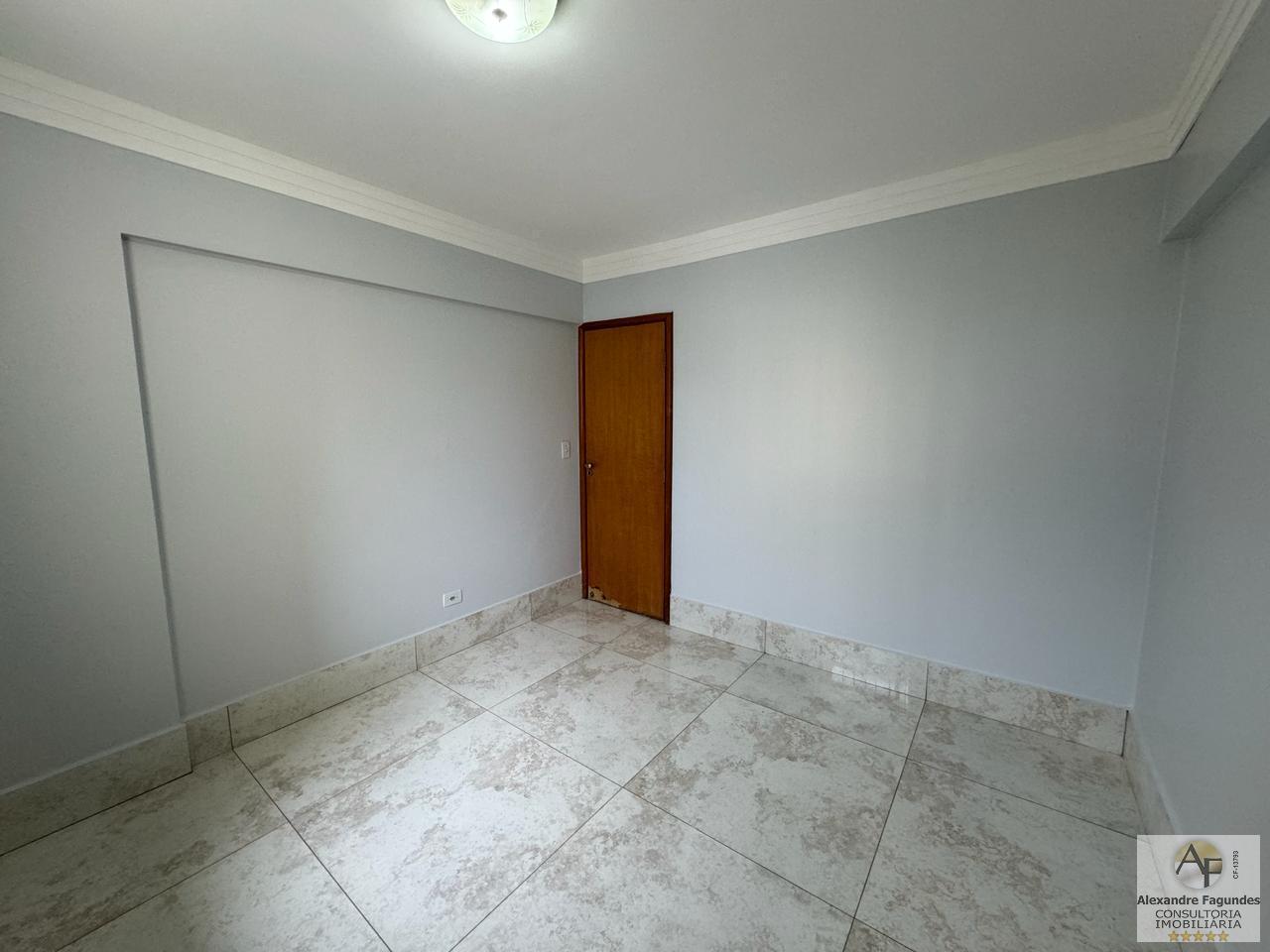 Apartamento à venda com 3 quartos, 94m² - Foto 12