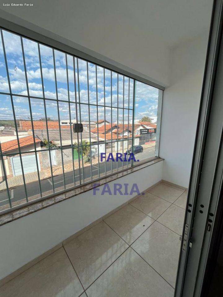 Casa à venda com 8 quartos, 870m² - Foto 22