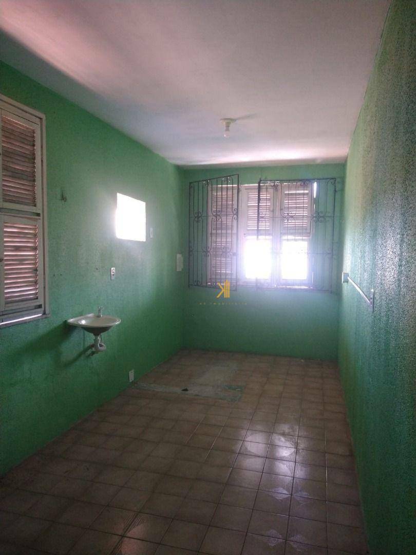 Casa à venda com 4 quartos, 247M2 - Foto 4