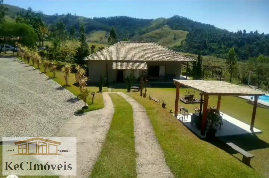 Chácara à venda com 2 quartos, 3200m² - Foto 1