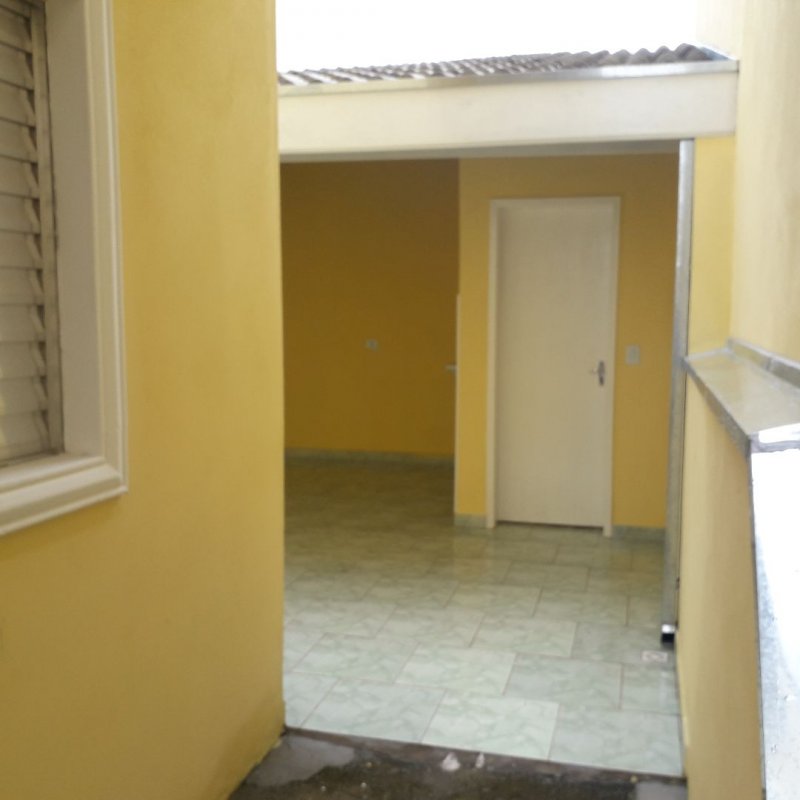 Casa à venda com 2 quartos, 50m² - Foto 15