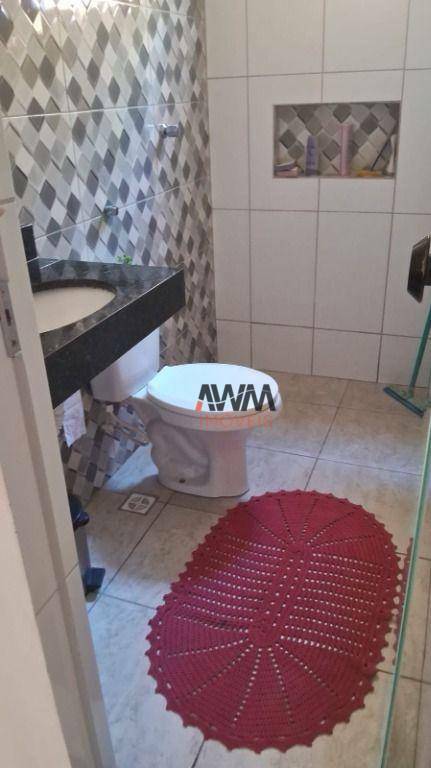 Casa à venda com 2 quartos, 77m² - Foto 9