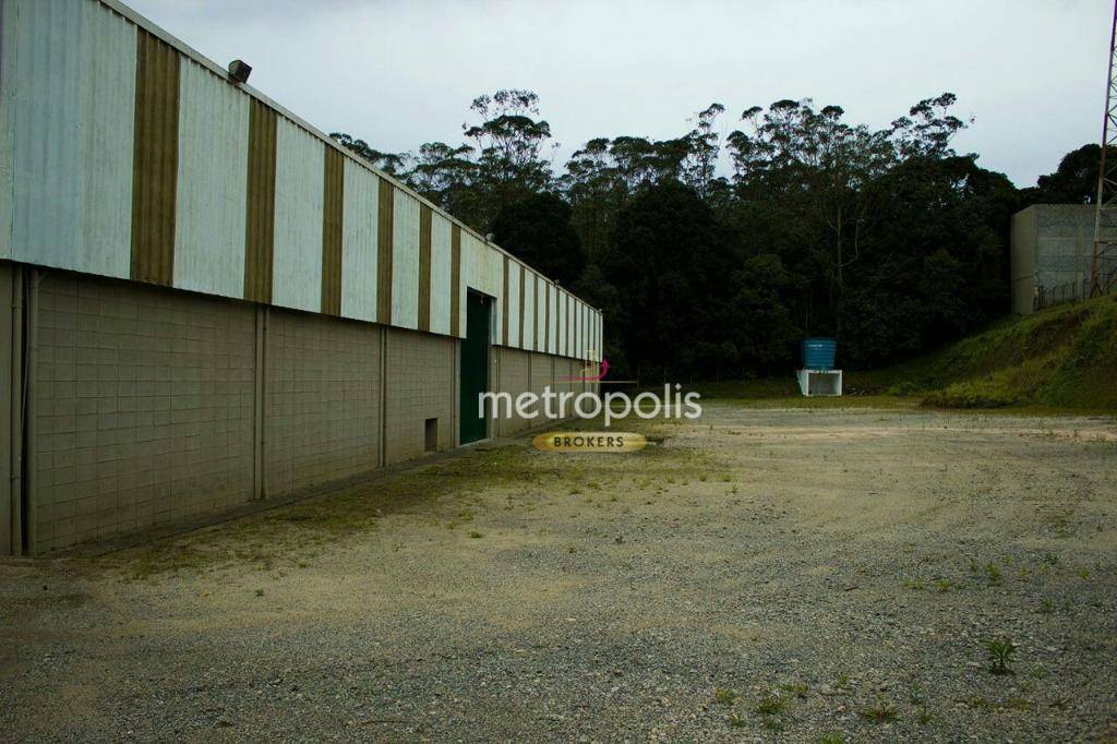 Depósito-Galpão-Armazém para alugar, 1350m² - Foto 4