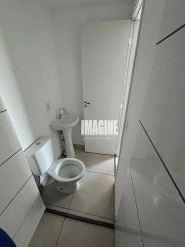 Apartamento à venda com 2 quartos, 42m² - Foto 23