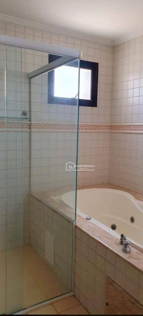 Apartamento à venda com 3 quartos, 189m² - Foto 8