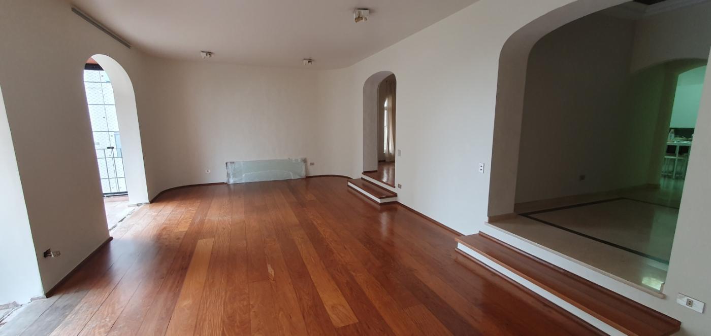 Apartamento à venda com 4 quartos, 370m² - Foto 1