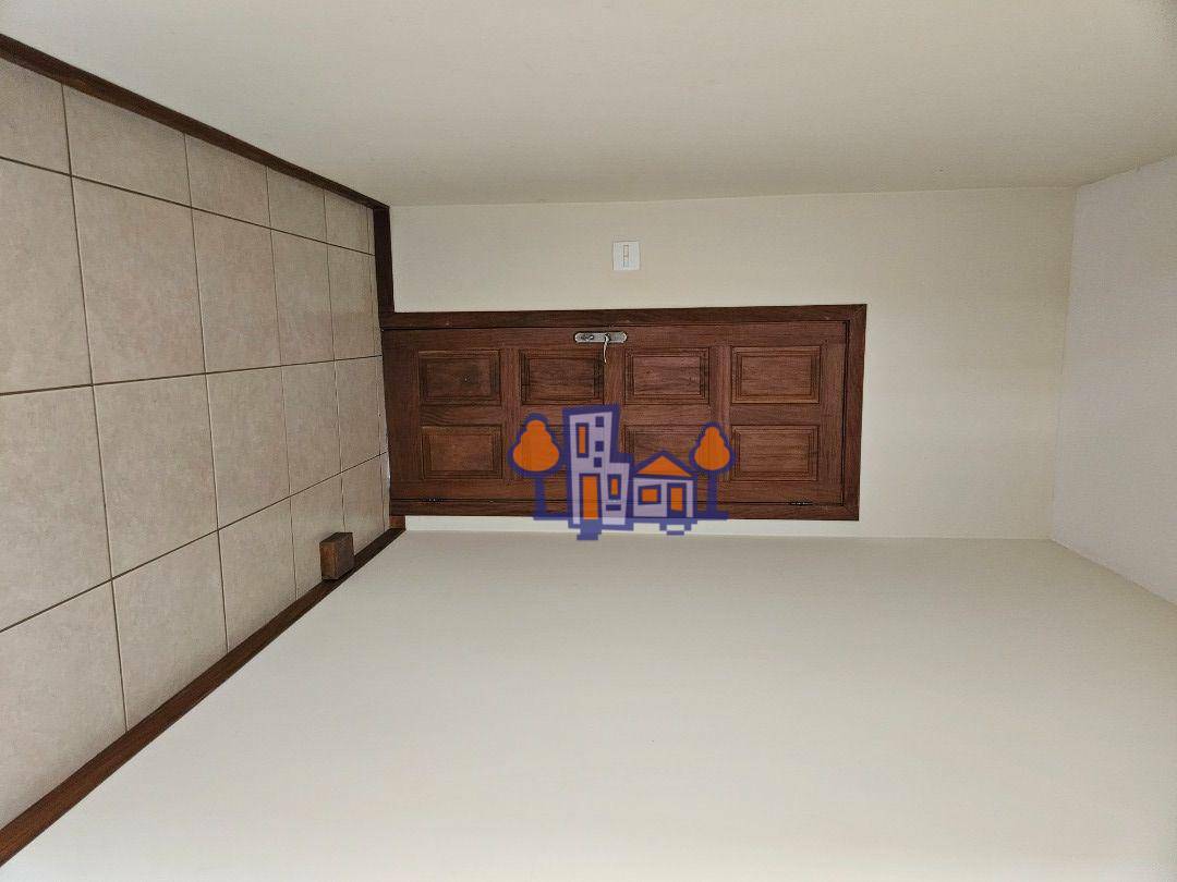 Casa à venda com 5 quartos, 326m² - Foto 18