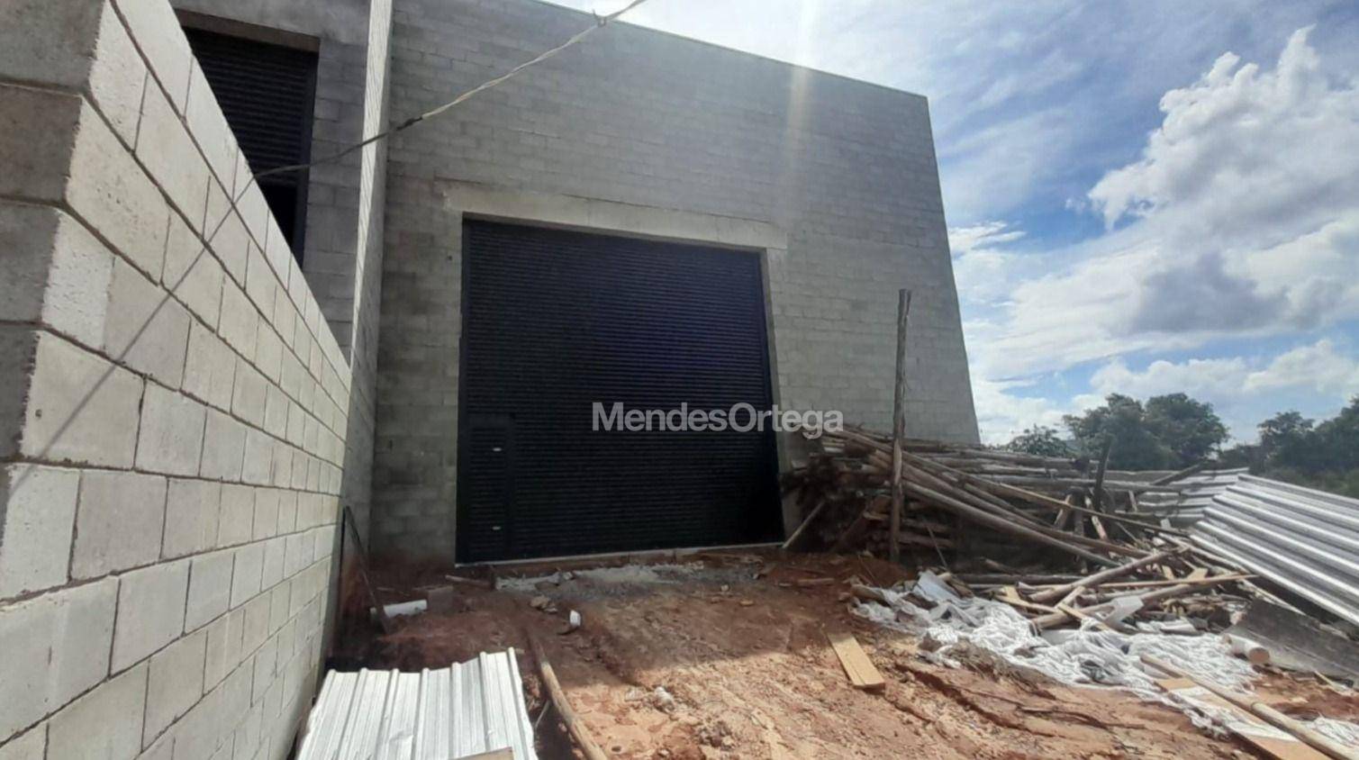 Depósito-Galpão, 600 m² - Foto 1