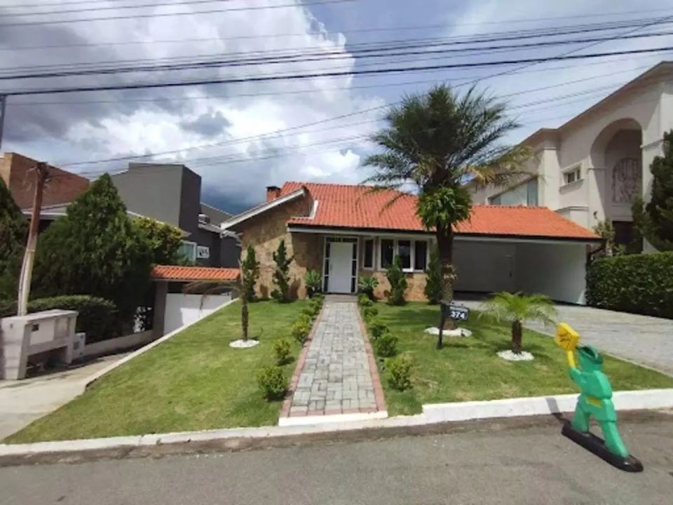 Casa de Condomínio à venda com 4 quartos, 710m² - Foto 1