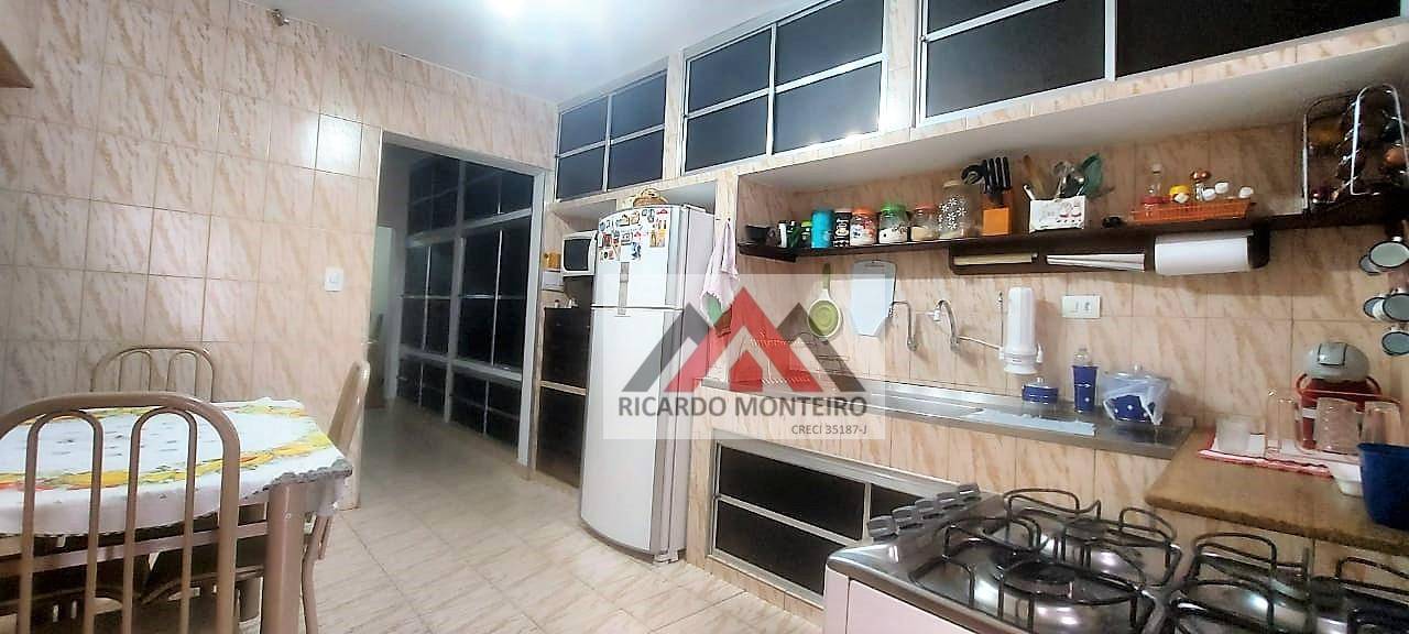 Casa à venda com 5 quartos, 290m² - Foto 16