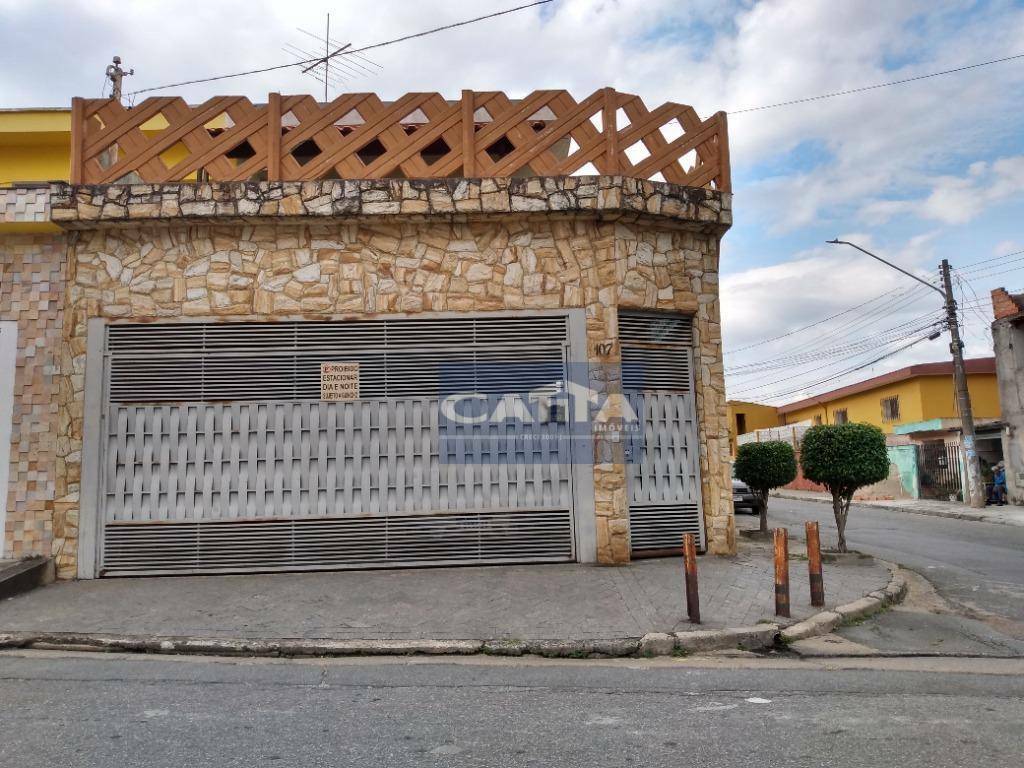 Sobrado à venda com 3 quartos, 180m² - Foto 1