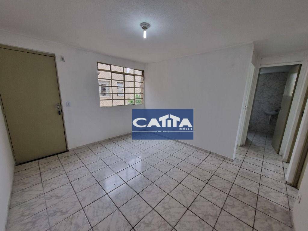 Apartamento para alugar com 2 quartos, 45m² - Foto 11