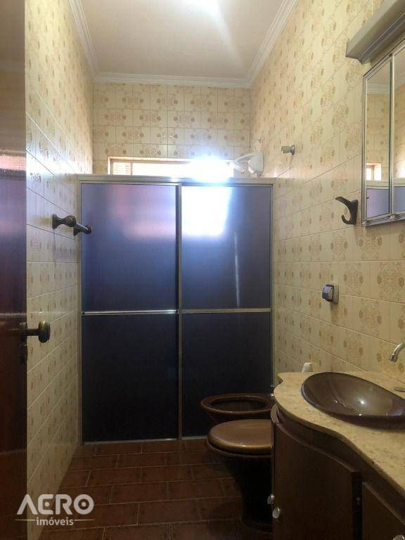 Casa à venda com 3 quartos, 251m² - Foto 12