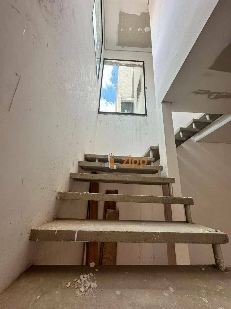 Sobrado à venda com 3 quartos, 256m² - Foto 12