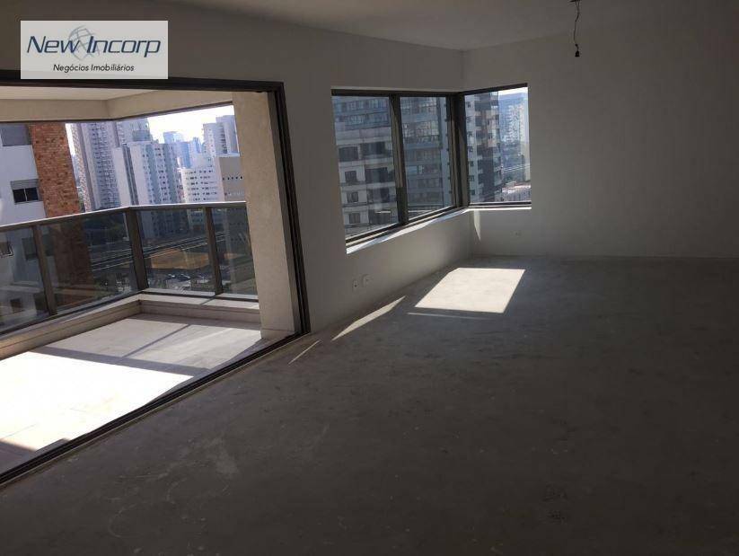 Apartamento à venda com 3 quartos, 192m² - Foto 3