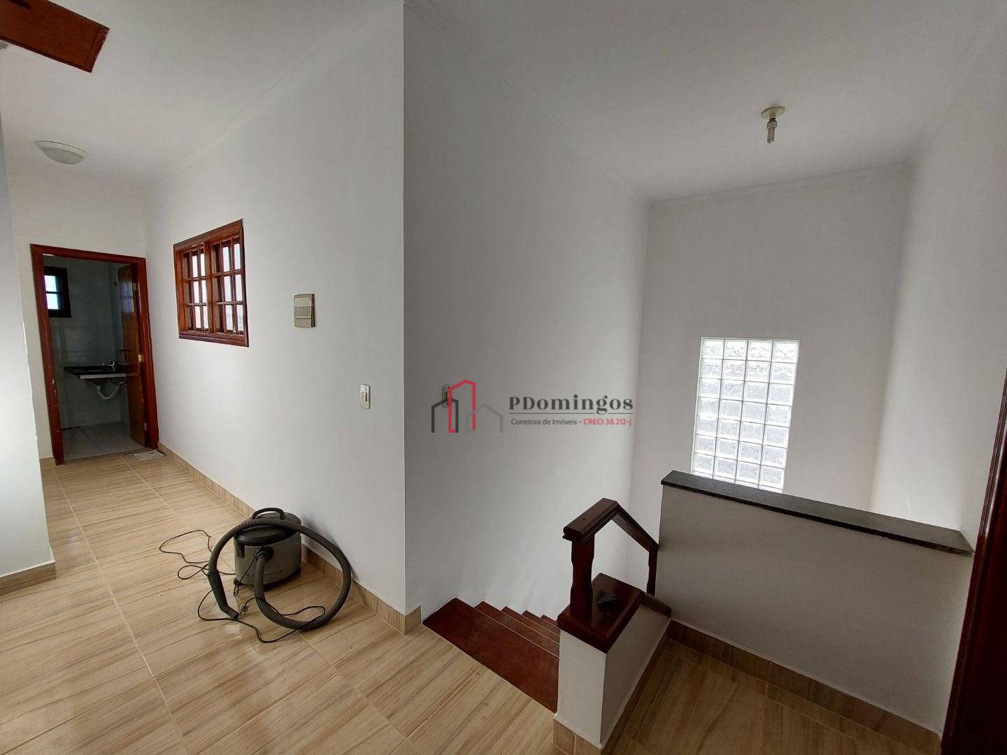 Sobrado à venda com 3 quartos, 300m² - Foto 19