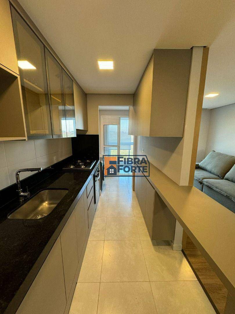 Apartamento à venda com 3 quartos, 80m² - Foto 3