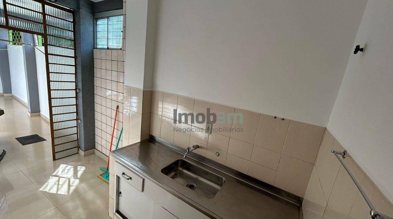 Casa para alugar com 2 quartos, 80m² - Foto 10