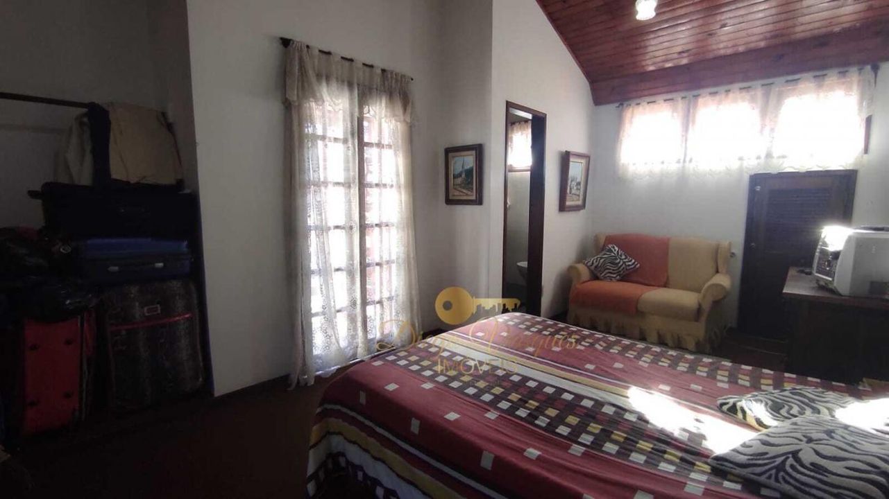 Casa à venda com 5 quartos, 350m² - Foto 17