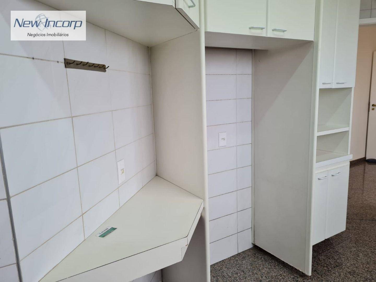 Apartamento à venda com 4 quartos, 287m² - Foto 8