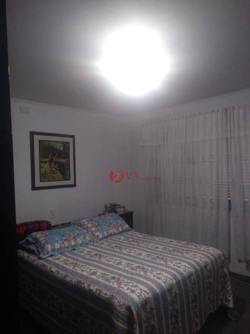 Sobrado à venda com 3 quartos, 220m² - Foto 11