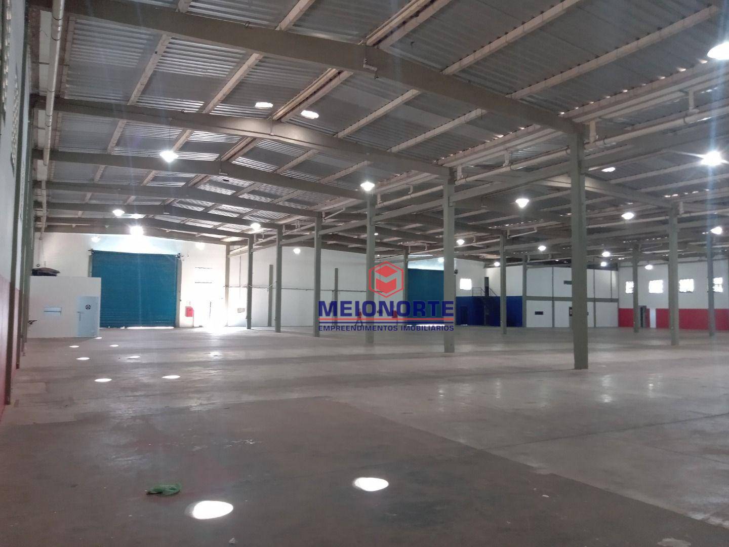 Depósito-Galpão-Armazém para alugar, 2600m² - Foto 2