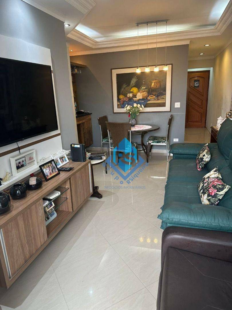 Apartamento à venda com 2 quartos, 70m² - Foto 2