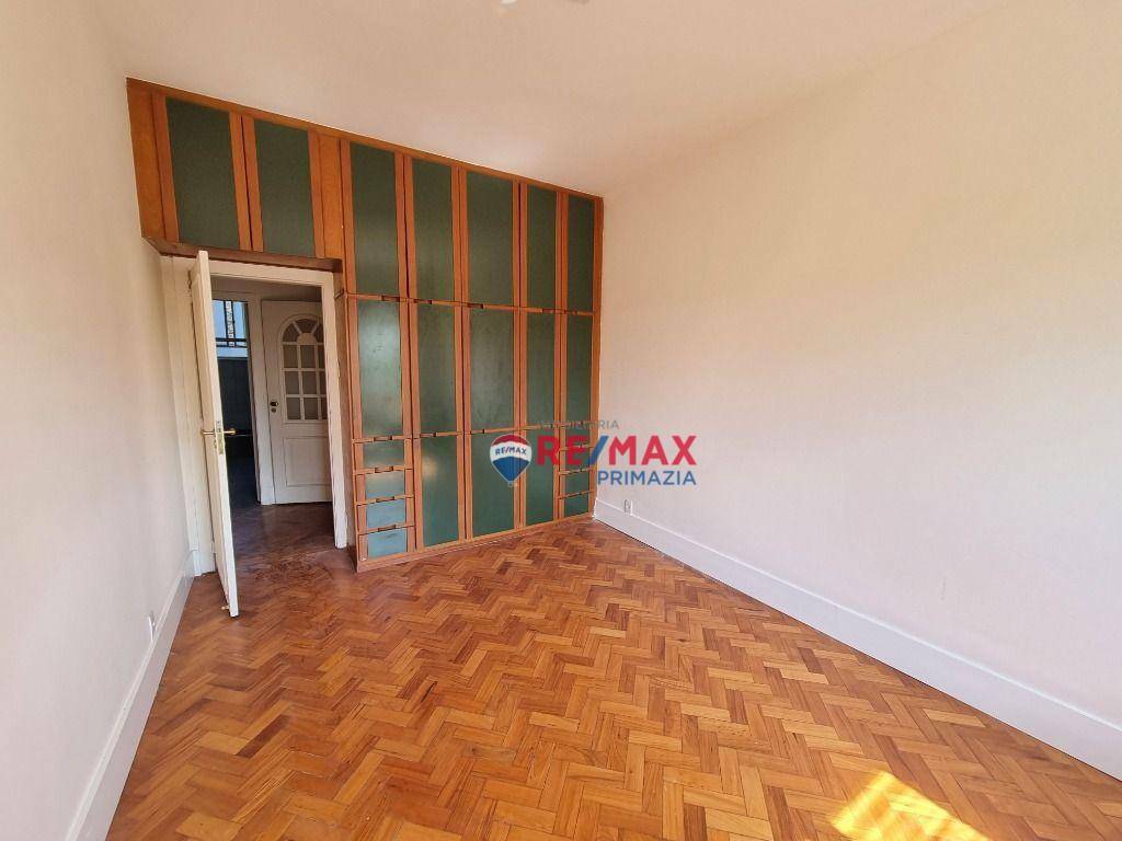 Apartamento à venda com 4 quartos, 230m² - Foto 11