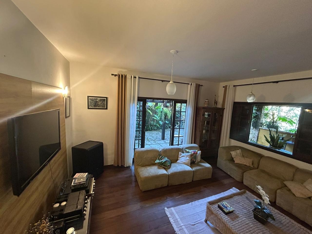 Casa para alugar com 4 quartos, 300m² - Foto 38