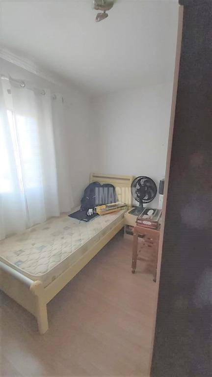 Sobrado à venda com 4 quartos, 200m² - Foto 13