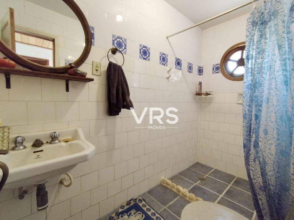 Casa à venda com 5 quartos, 345m² - Foto 52