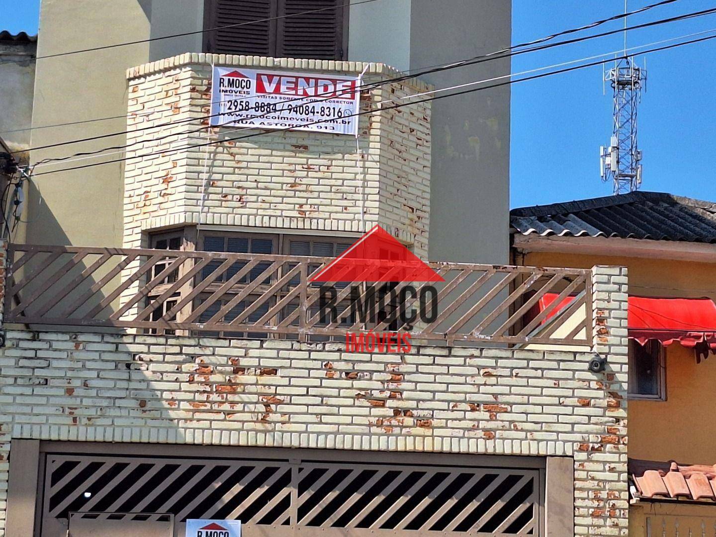 Sobrado à venda com 3 quartos, 220m² - Foto 1