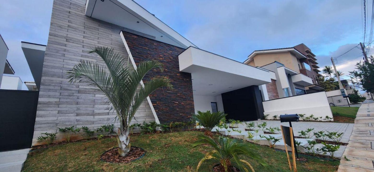 Casa de Condomínio à venda com 3 quartos, 300m² - Foto 3