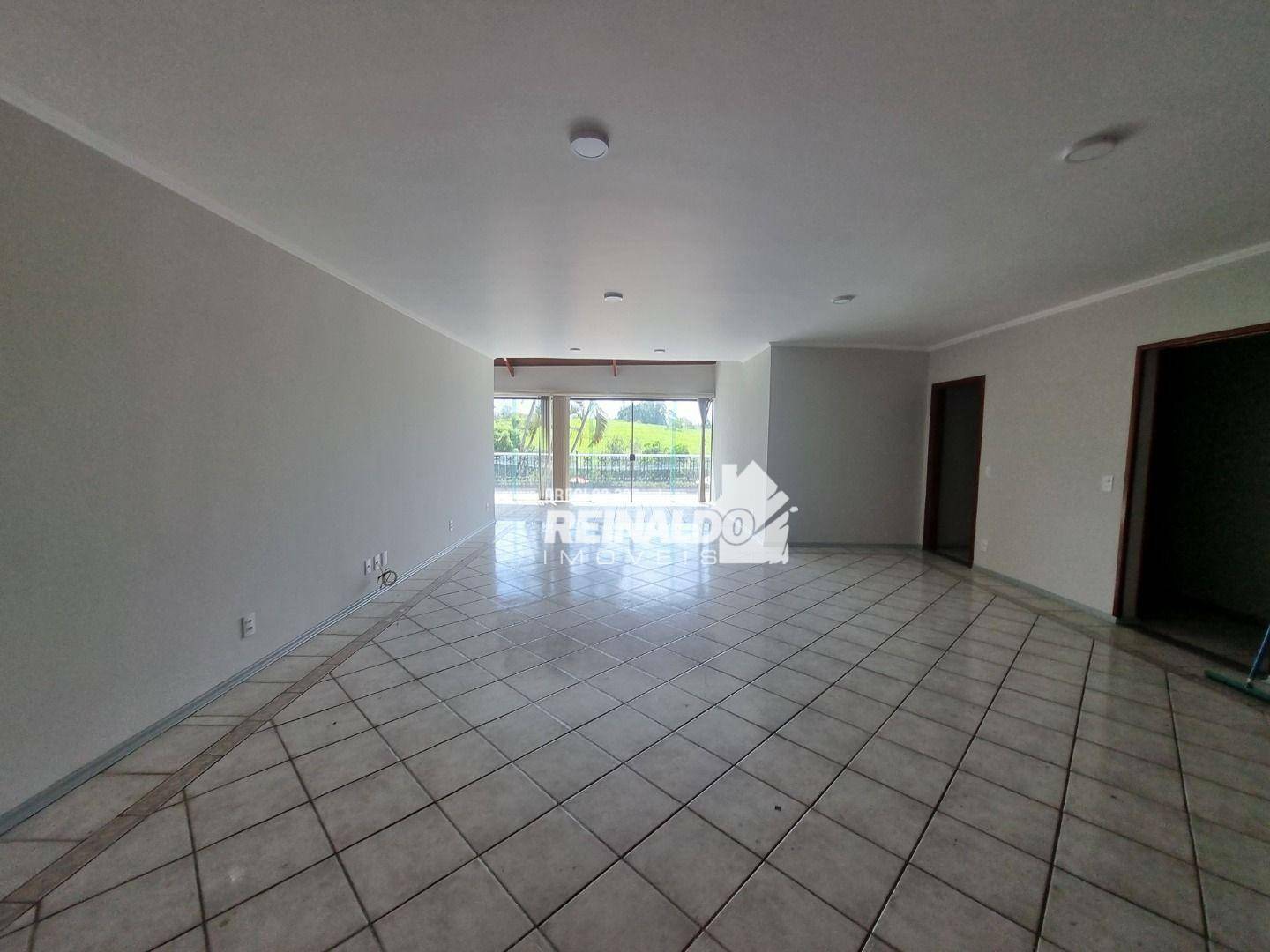 Casa de Condomínio para alugar com 4 quartos, 330m² - Foto 12