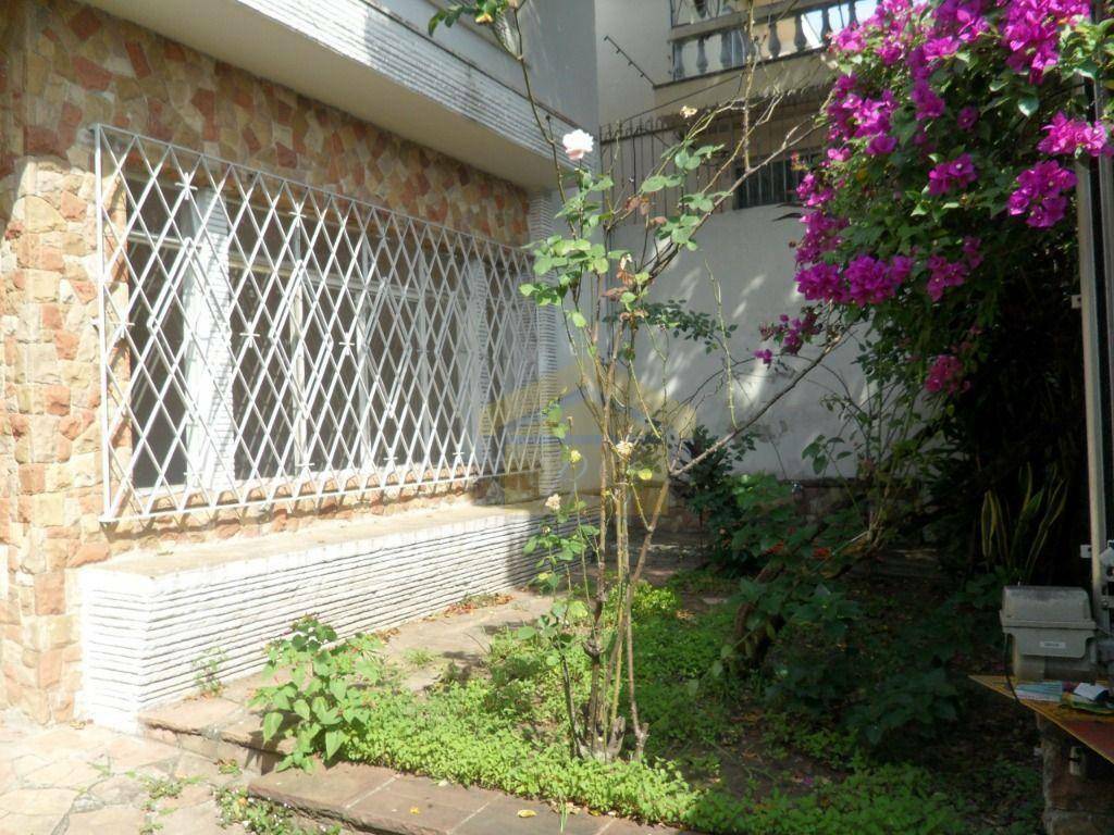 Casa para alugar com 3 quartos, 170m² - Foto 1