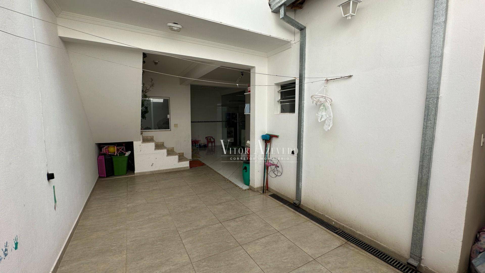 Casa à venda com 2 quartos, 170m² - Foto 32