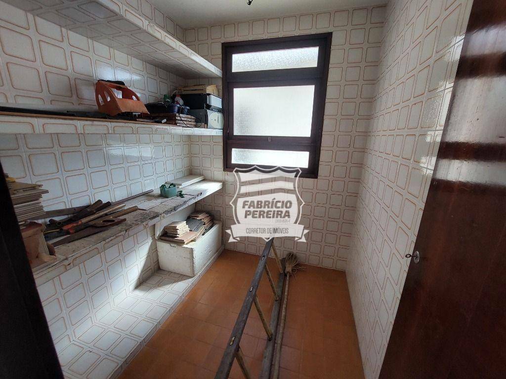 Casa à venda com 4 quartos, 390m² - Foto 53