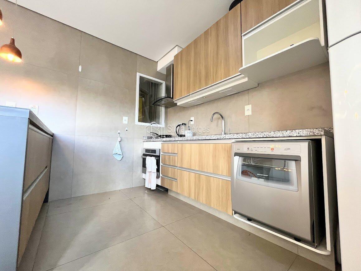 Sobrado à venda com 3 quartos, 300m² - Foto 7