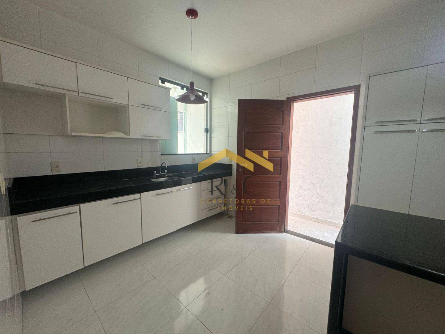 Casa à venda com 4 quartos, 170m² - Foto 9