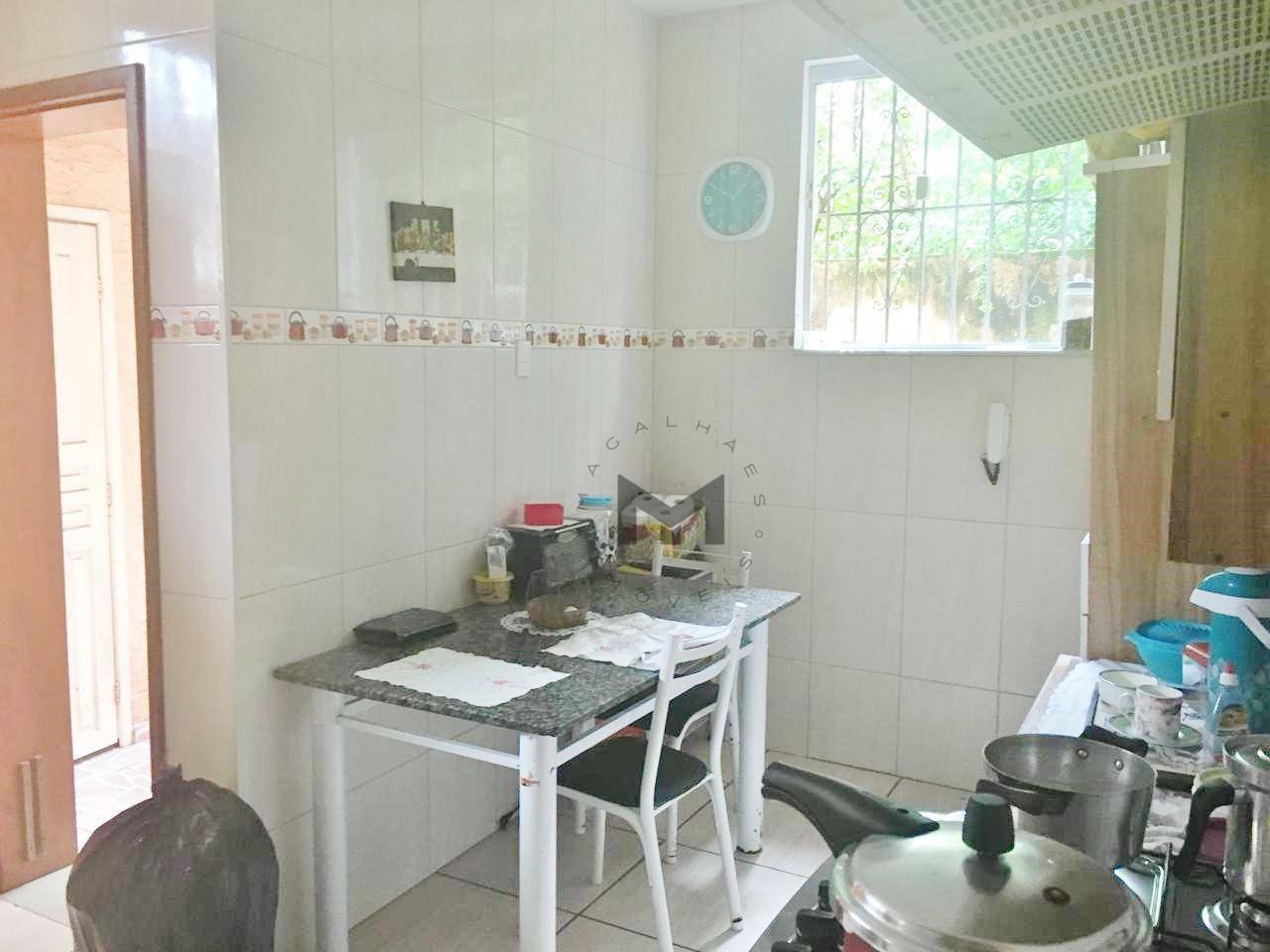 Casa à venda com 4 quartos, 240m² - Foto 15