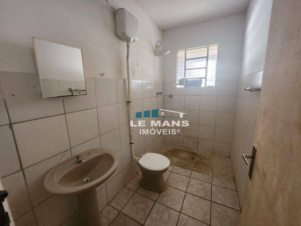 Chácara à venda com 2 quartos, 211m² - Foto 13