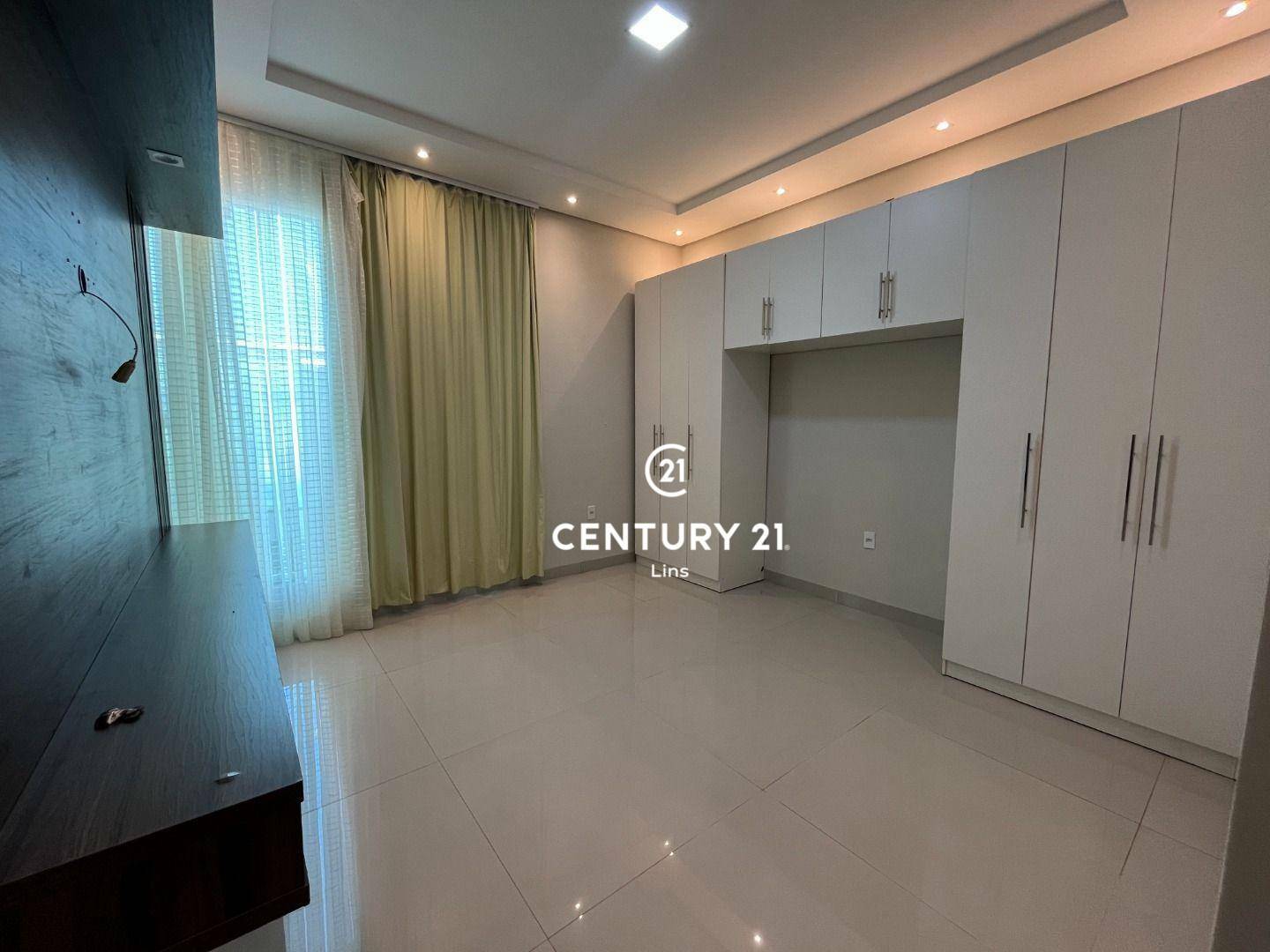 Casa para alugar com 3 quartos, 300M2 - Foto 4