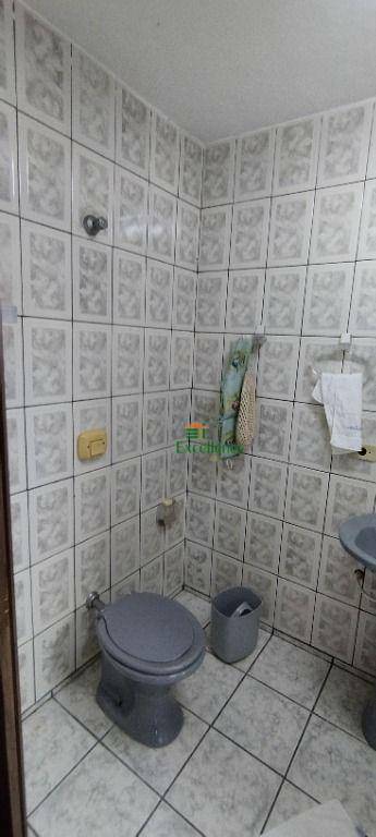 Sobrado à venda com 3 quartos, 360m² - Foto 24