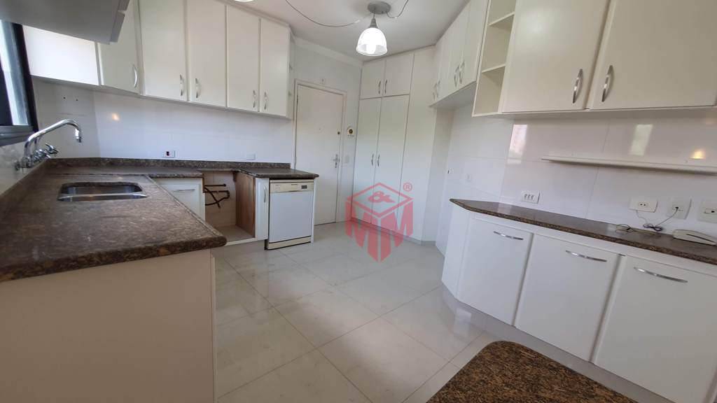 Apartamento à venda com 4 quartos, 150m² - Foto 22