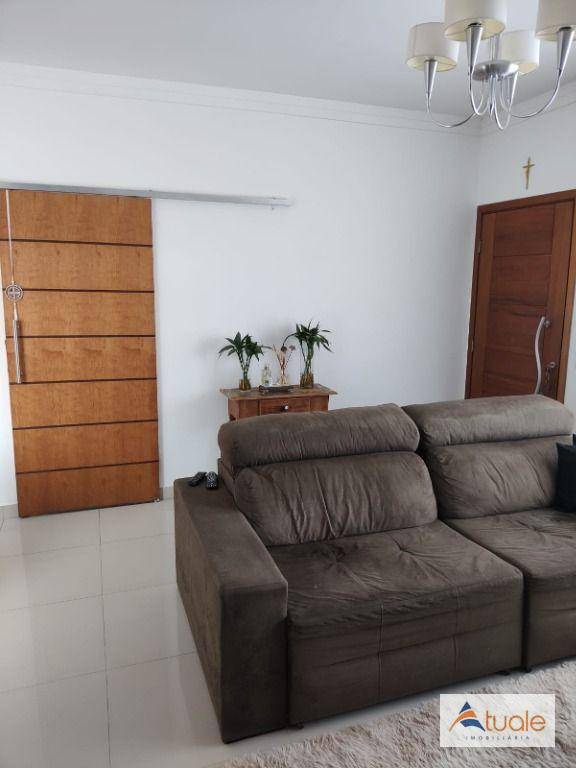 Casa de Condomínio à venda com 3 quartos, 280m² - Foto 2