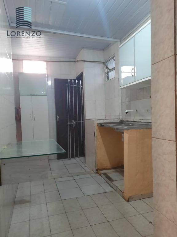 Casa à venda e aluguel com 4 quartos, 250m² - Foto 7