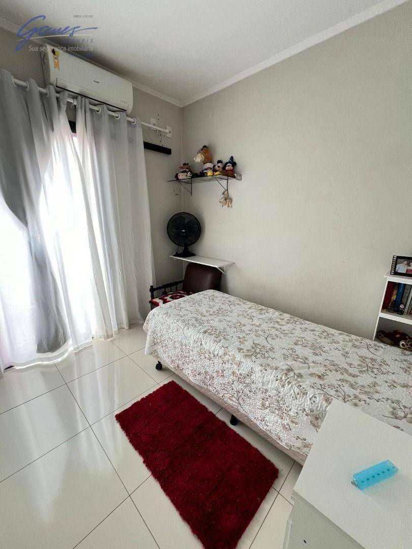 Sobrado à venda com 3 quartos, 200m² - Foto 11