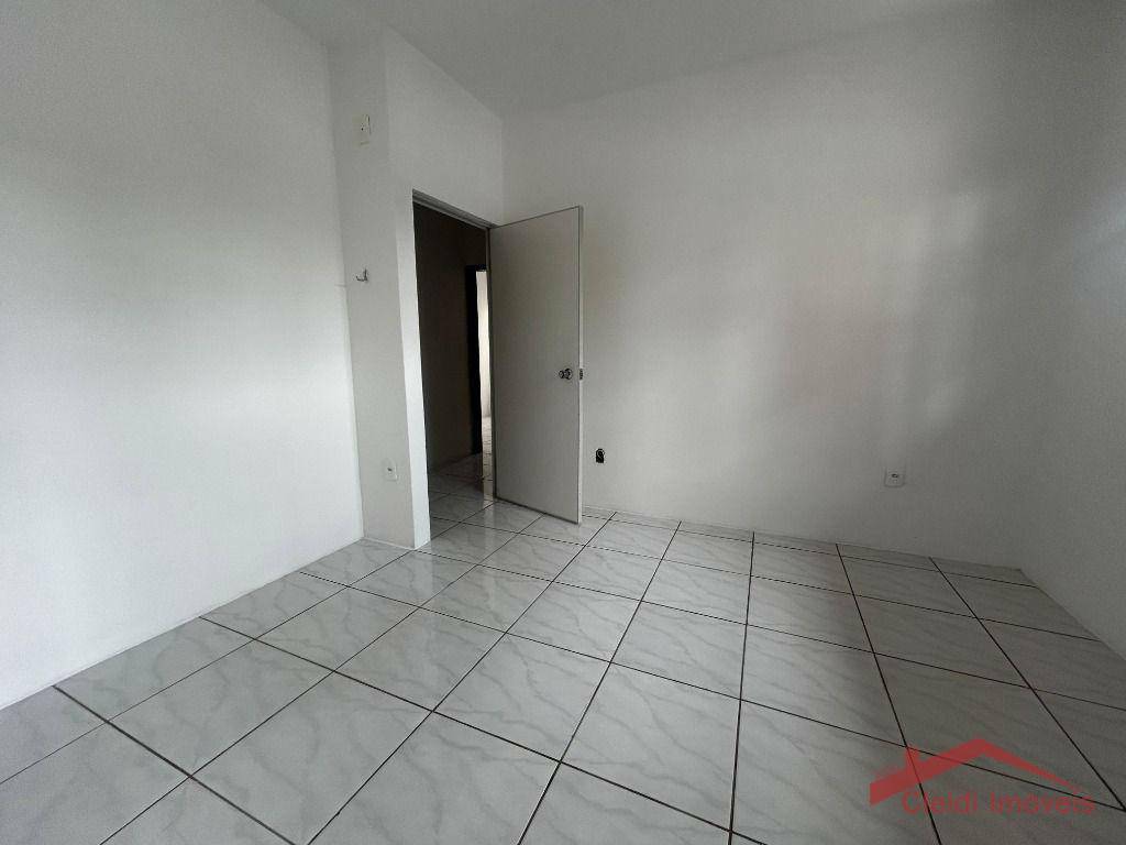 Casa para alugar com 3 quartos, 130m² - Foto 5