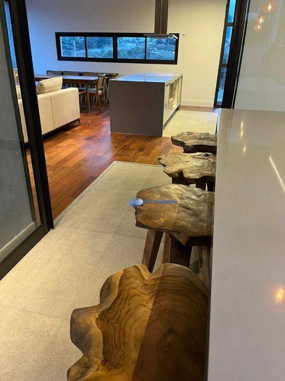 Casa de Condomínio à venda com 3 quartos, 230m² - Foto 10
