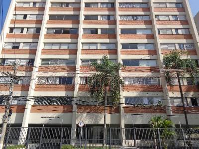 Apartamento para alugar com 3 quartos, 260m² - Foto 21